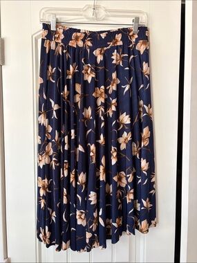 Navy Floral Pleated Midi Skirt